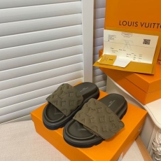 Louis Vuitton Slippers